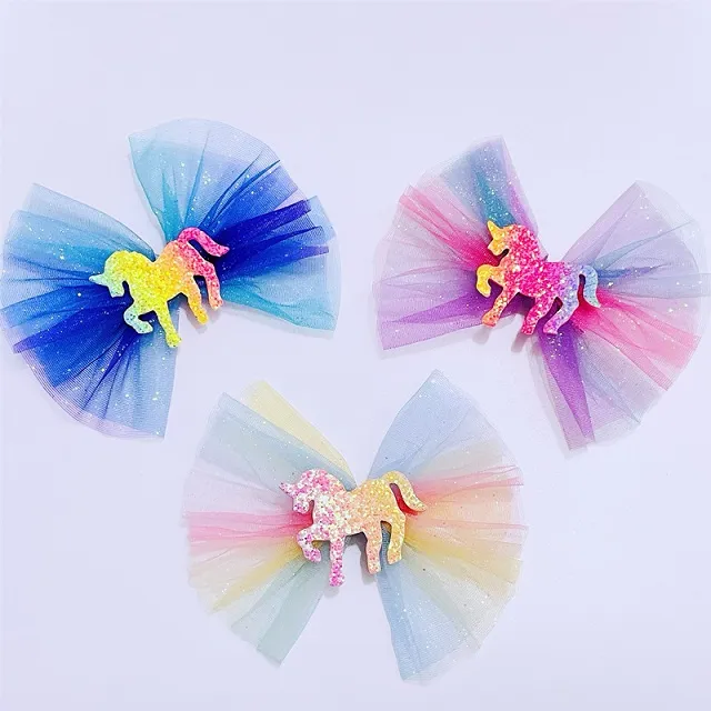 Boutique 15pcs de moda unicornio unicornio gran cañera de horquilla de gradiente arcoiris color bowknot clips princesa princesa accesorios para el cabello