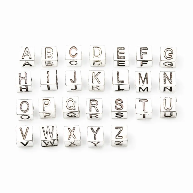 Letras do alfabeto 26 um conjunto cubo retro liga charme grânulo moda feminina jóias impressionante estilo europeu para pan diy pulseira