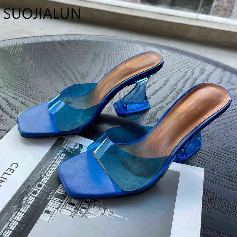 Suojialun 2022 Été Nouvelle marque Femmes Slipper Fashion Crystal Perspex Talons Sandale Transparent PVC Outdoor Place Green Slides 220627