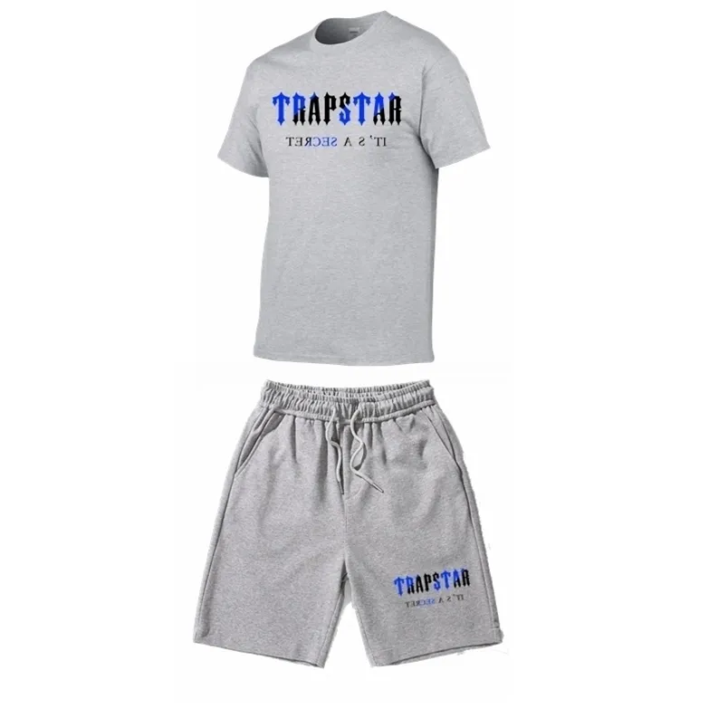 Trapstar Tracksuit Set Men Thirtshorts Zestawy Sete Sportswear Pantging Spods Streetwear HARAJUU TOPS TSSHIRT SUT 220712