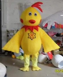 Costume de poupée de mascotte Costumes de mascotte de poulet jaune coq poule dessin animé vêtements publicité Costume Halloween fête déguisement mascotte
