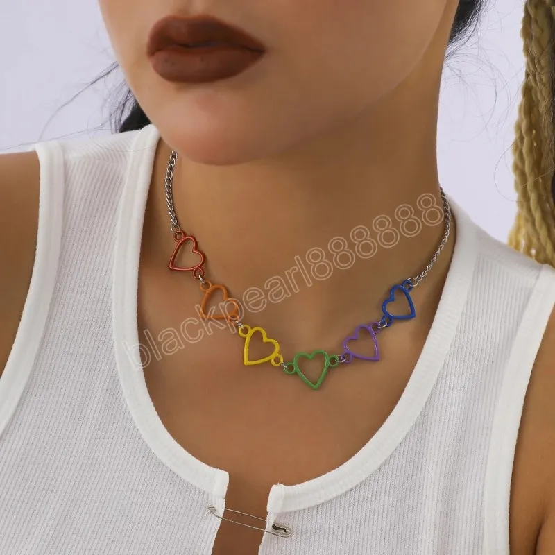 Colar de gargantilha curta de coração colorido para mulheres colares fofos 2022 jóias de moda no colarinho de pescoço meninas/mulheres presentes