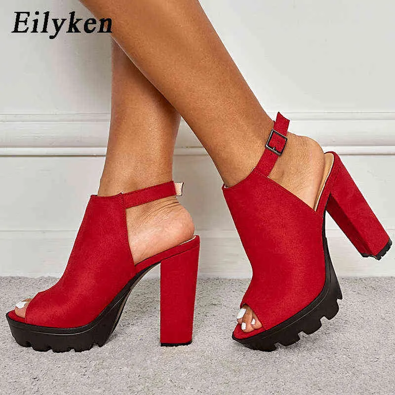 Sandaler Eilyken Varumärke Platform Round Nose Flock Fashion Buckle Pumps Ladies Spring Summer Black Red High Heel Shoes Storlek 41 42 220318