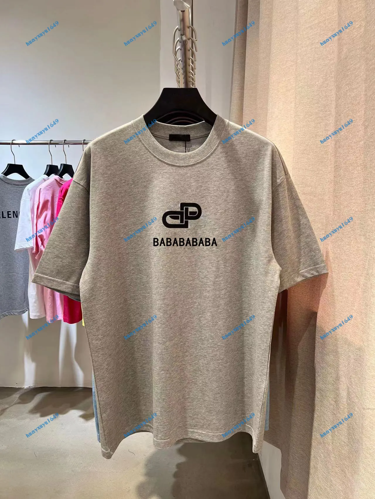 Designer Men White T Shirts Fashion Paris Kort ärmar Gray T-Shirts Man Shirts Women Sweaters Top Quality Cotton Tops210k