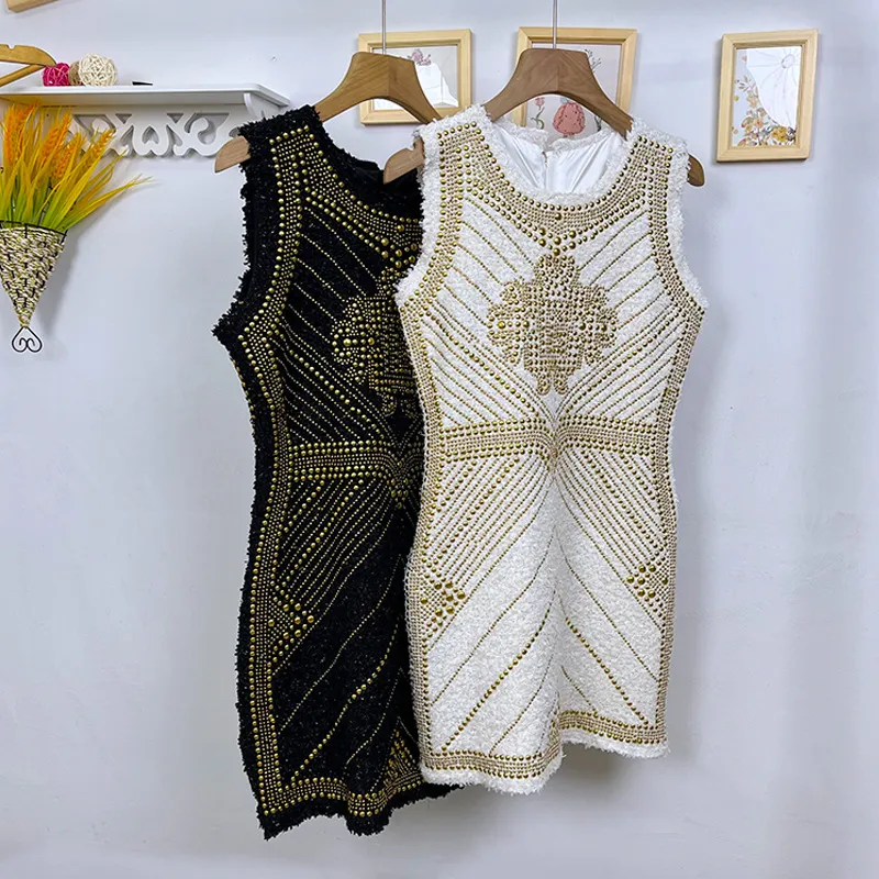 716 L 2022 Runway Marca de verano Mismo estilo Suéter Kint Vestido Kint Beads Cuello redondo Sin mangas Negro Blanco Camiseta a rayas Suéteres de mujer xue