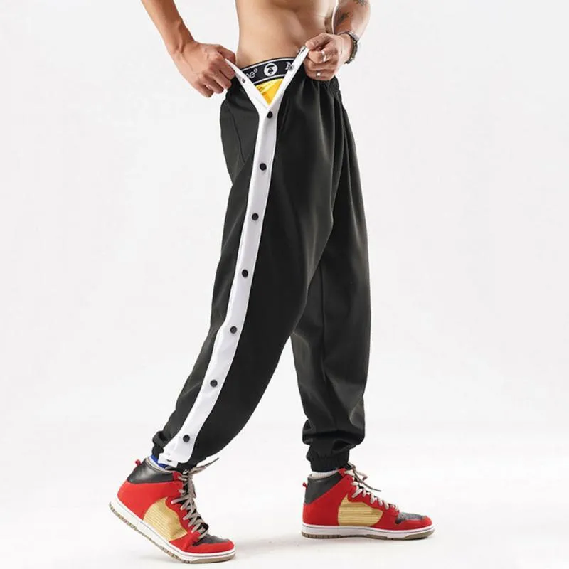 Pantaloni da uomo Bottone a strappo Casual Splicing Pantaloni sportivi da allenamento per basket con tasche Roupas Masculinas Pantalon HommeUomo