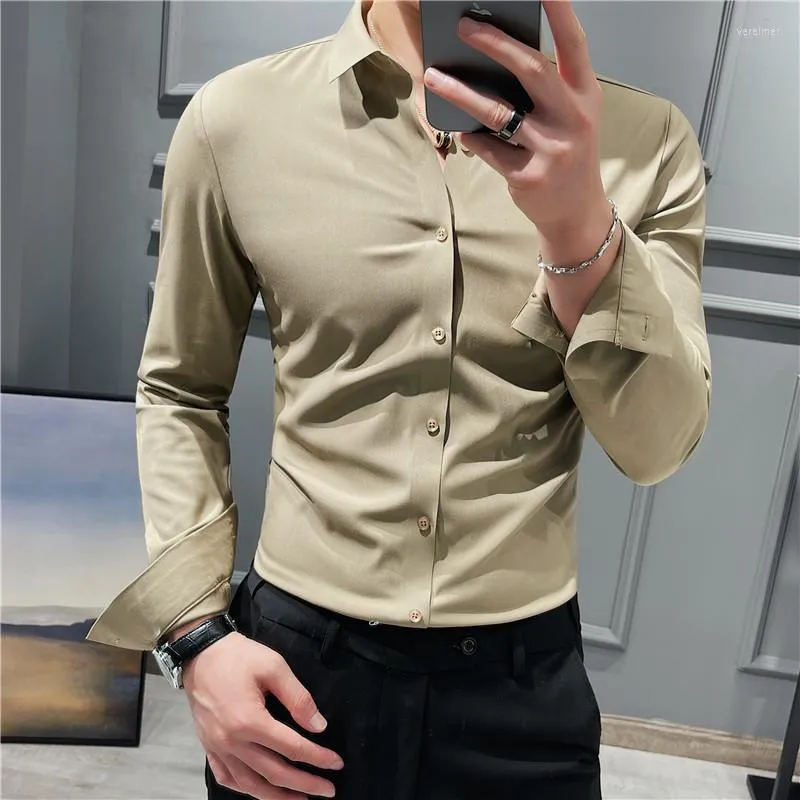 Мужские платья рубашки Осенняя корейская мода Slim Fit Men Shirt No Trace Smart Casual Harajuku с длинным рукавом белых рубашек Khaki Vere22