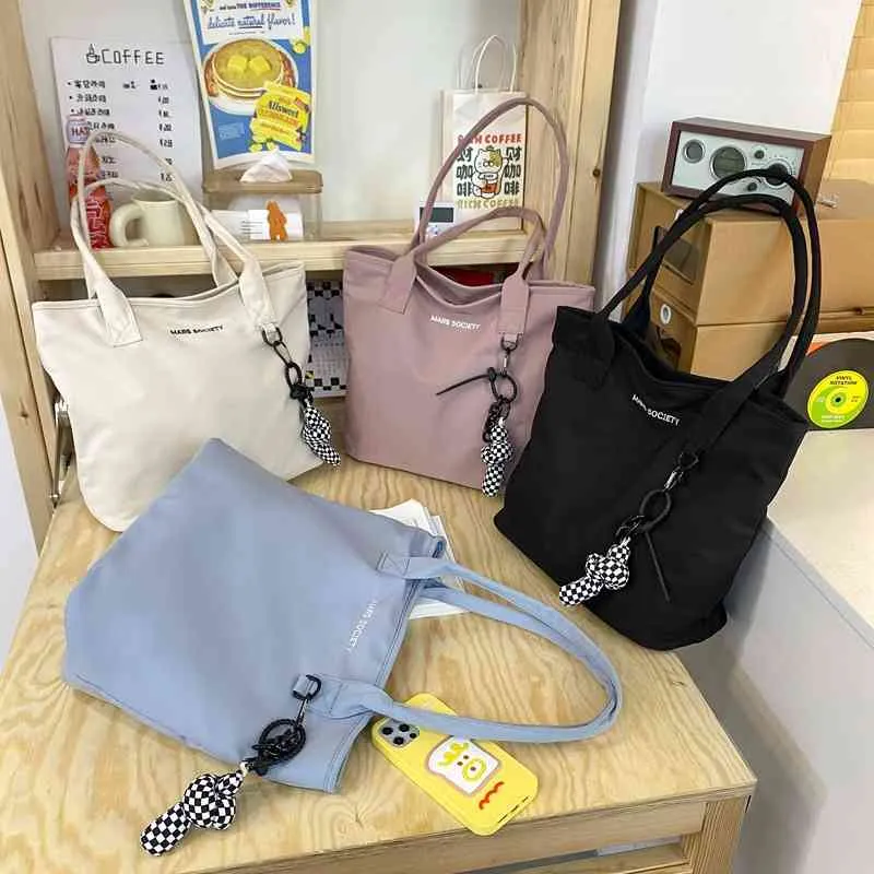 Borse in on sale vernice nera cinesi