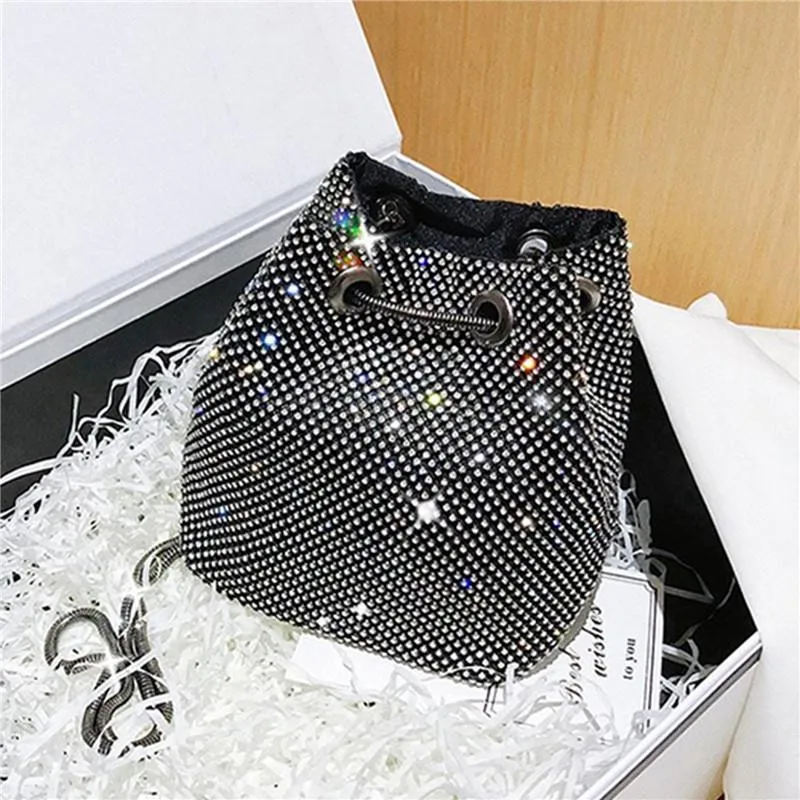 Bolsas de noite para mulheres Mini bolsas de ombro com corrente Bolsas de mão de cristal Clutch Balde com strass Bolsa tiracolo para festa Moda Diamante Noite