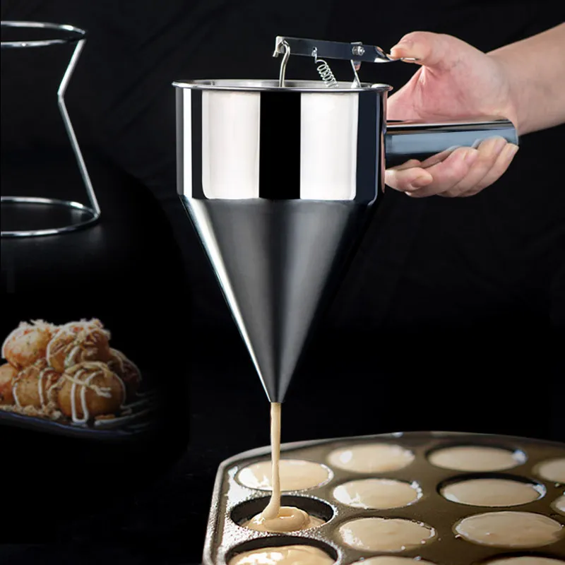 Baking hand-cranked cake pouring pot batter dispensing tool mixing separator butter liquid cheese cup funnel 0616