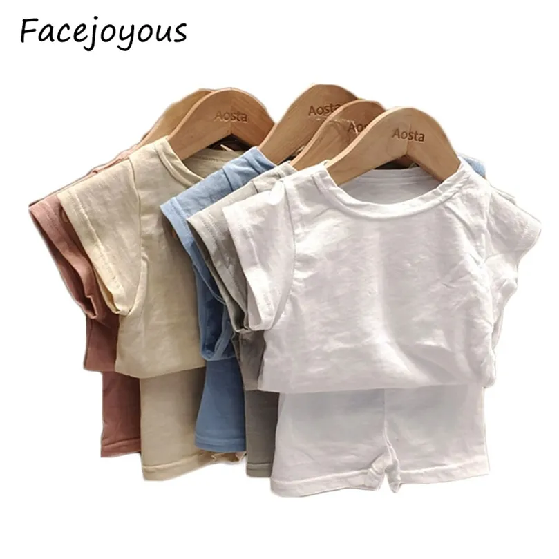 Summer Cotton Baby Clothing Set Solid Girls Tee Boys Short Sleeve T Shirt och PP Shorts 2pcs Spädbarn Baby Girl Clothes Set 220509