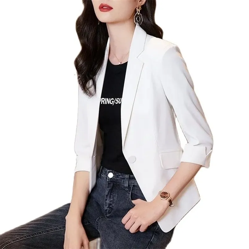 Solid color Thin blazer Women ThreeQuarter Sleeve Spring And Summer Slim Short Suit Jacket One Buckle Blousers White 220811