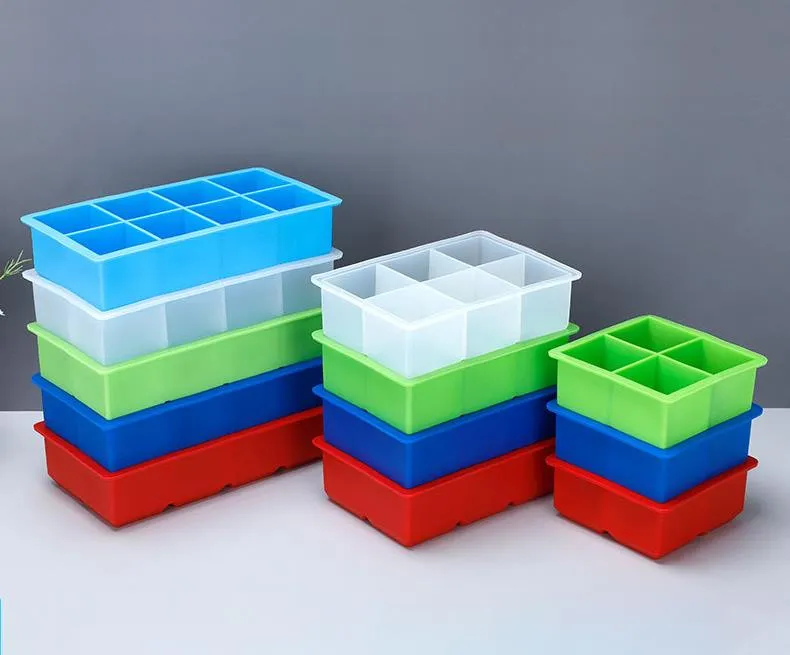 Silikon Ice Square Mögelverktyg med dammsäkert täcke Ice Tray Large Capacity-kvadratisk Ice Cube Mold Mix Colors SN4802