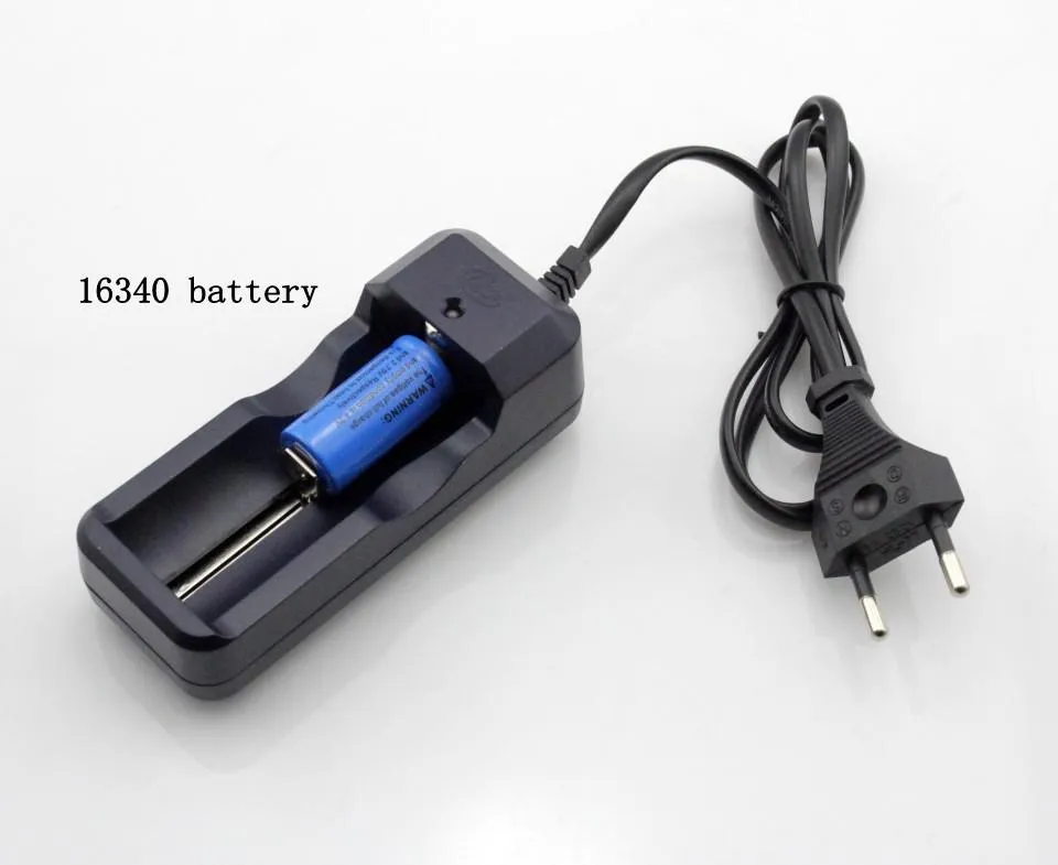 300pcs / lote EU / EE. UU. Chager Multifuncional Cargador de batería universal todo en uno para 18650, 14500.10440, 16340 26650