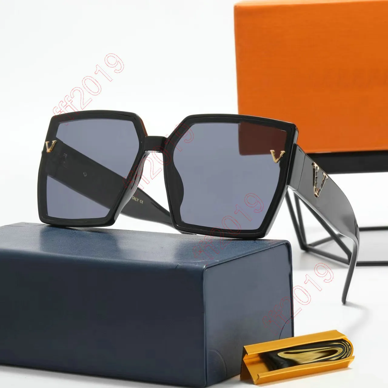 2022 Square Solglasögon Kvinna Luxury Lady Brand Travel Overdimensionerad barock Rektangel Kändis Solglasögon Vintage Retro Oculos Lunette de Soleil