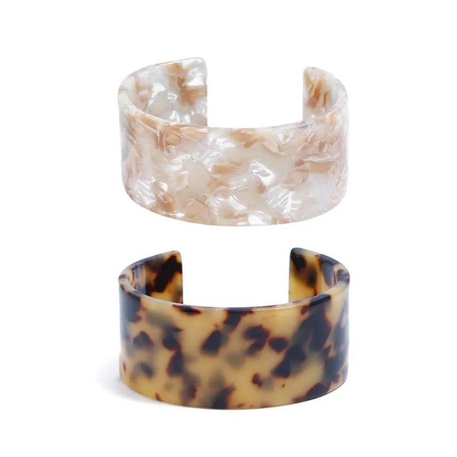 Charmarmband javrick akryl sköldpaddsskal bred brun leopard tryck mode smycken lady ring314c