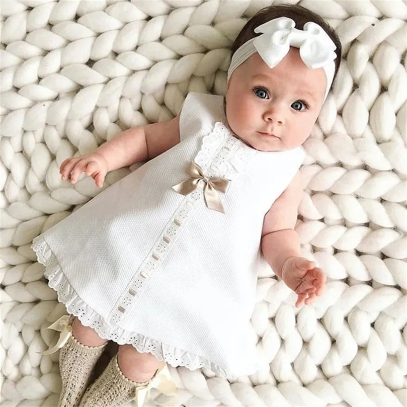 Sweet Solid Color Bow Lace Hem Infant Princess Dress For Baby