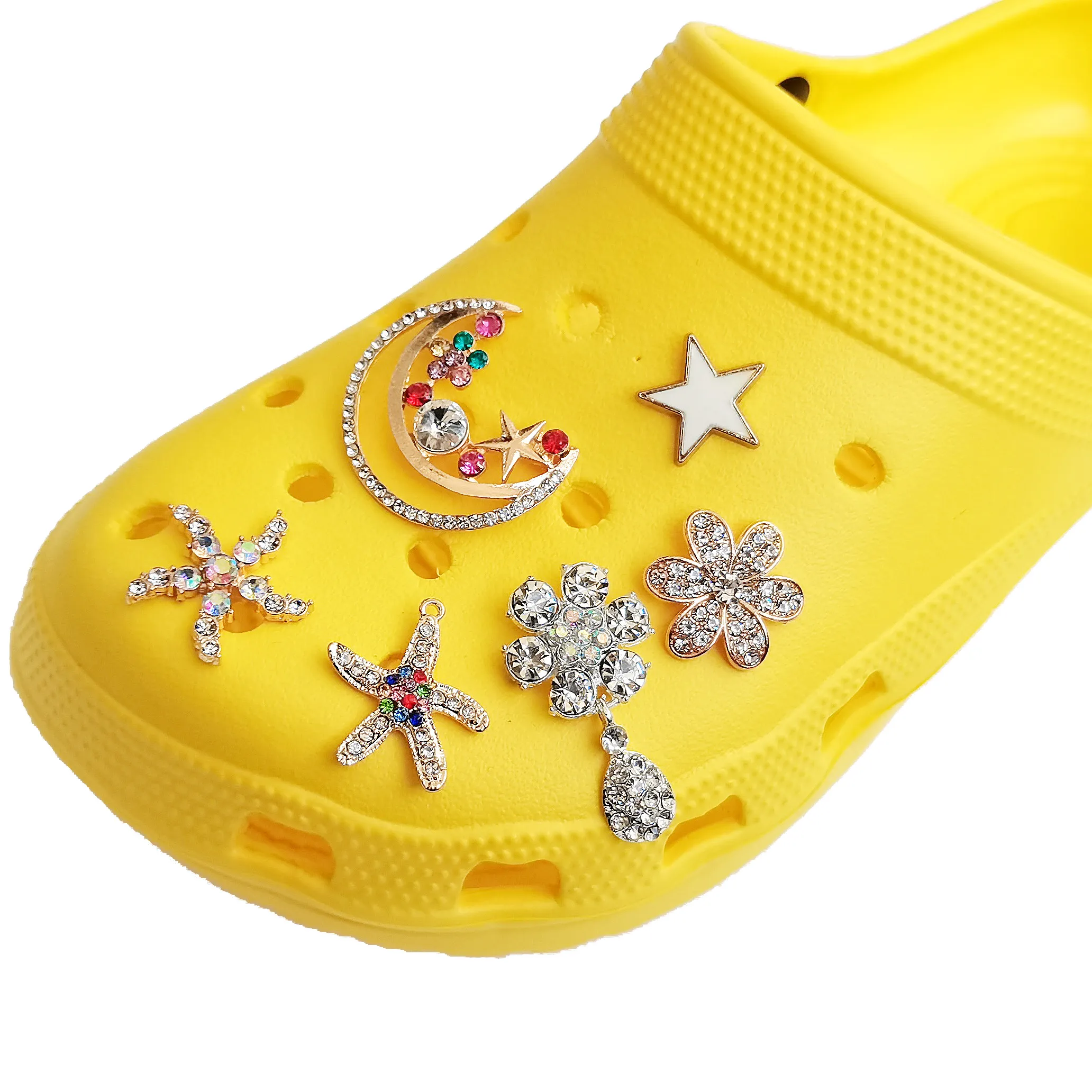 Toptan Sıcak Satış Deliği Graden Tasarımcı Ayakkabı Aksesuarları Metal Croc Charms Çıkarılabilir Zincir Ayakkabı Toka İnci Küçük Koku Ayakkabı Çiçeği