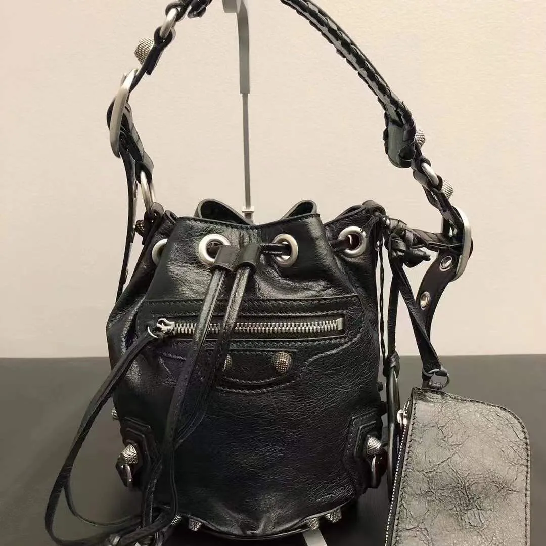 Borsa a secchiello Top Luxury Designer Crossbody Borse a tracolla Lady Cool Girl Le Cagole Borsa da moto Moda donna Reteo Borse in pelle Tracolla rimovibile