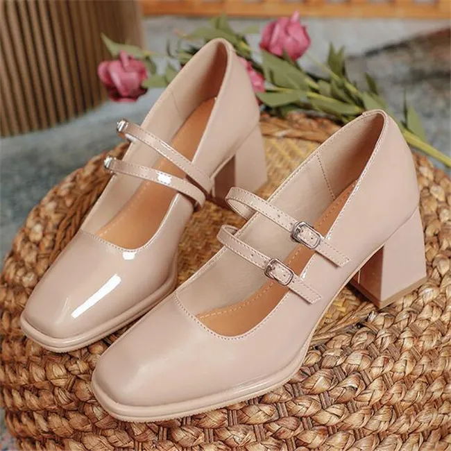 Topkwaliteit Vrouwen Pumps Mode Hoge Hakken Sandalen Schoenen voor Dames Retro Patent Lederen Puntige Teen Heel Schoenen Vrouwelijke Elegante Pompschoen