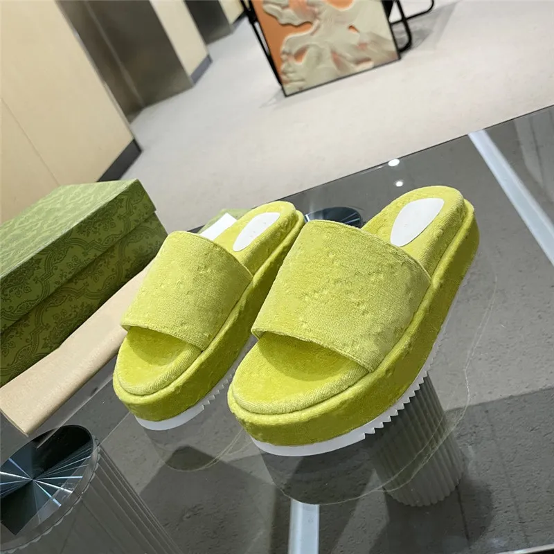 2022 Classic Mens Woman Sandals Luxury Floral Damask Slippers Velvet Upper Platform Slides Slides Designer Gear Sole Loafers Scuffs Sandal with Box Size 35-44