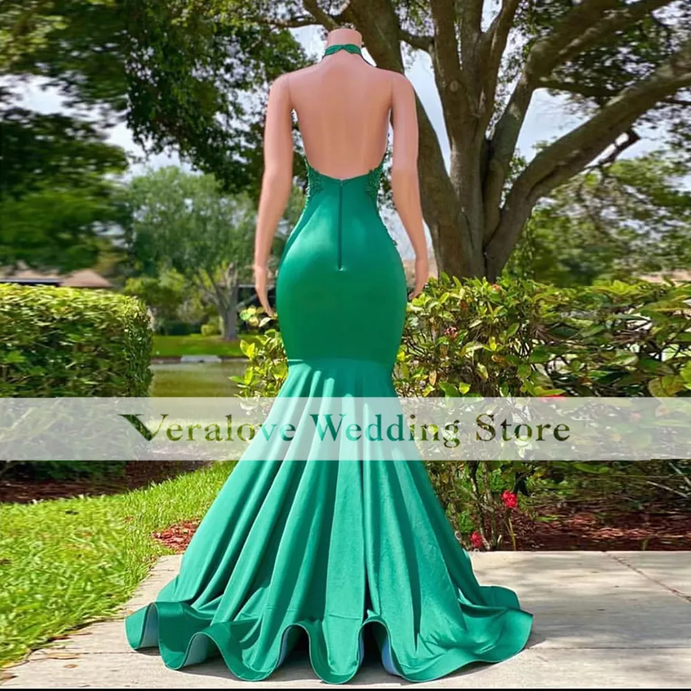 Green Velvet Mermaid prom dress with Halter Appliques - Black Girl Evening Gown for Parties and Galas in 2022