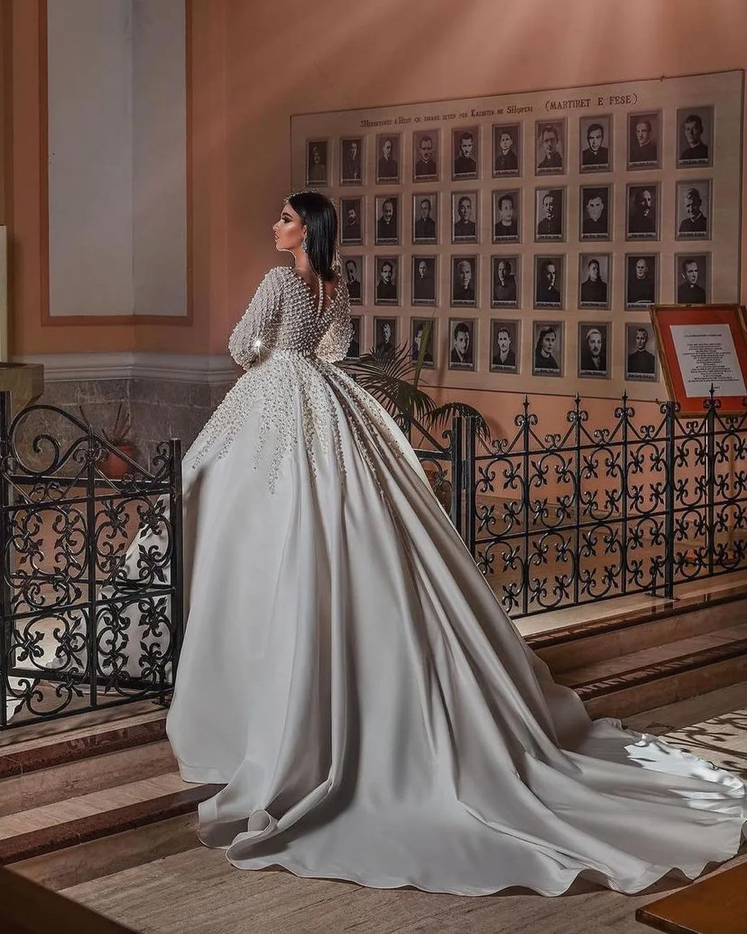wedding dress with sheer back and pearls Strapless Full Lace Wedding Dresses Elegant Zipper Back Pearls Sheer Sleeveless