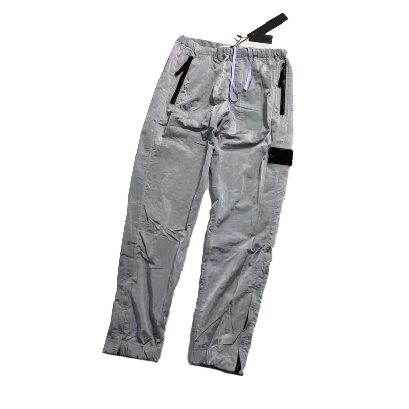 *2801 Мужские брюки 2022 Мода Новый стиль металлический нейлоновый карман, вышитый значок, эластичные тонкие повседневные штаны