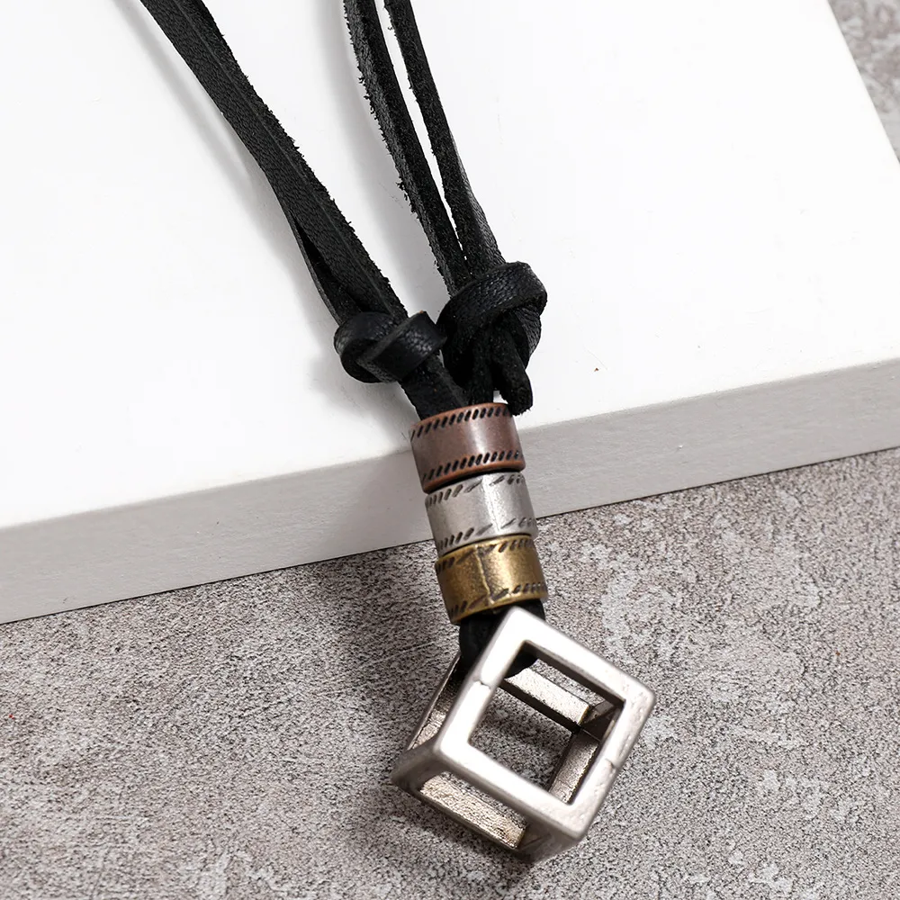 Collier pendentif boîte stéréo en métal, chaîne réglable, colliers en cuir pour femmes et hommes, bijoux Hip Hop à la mode