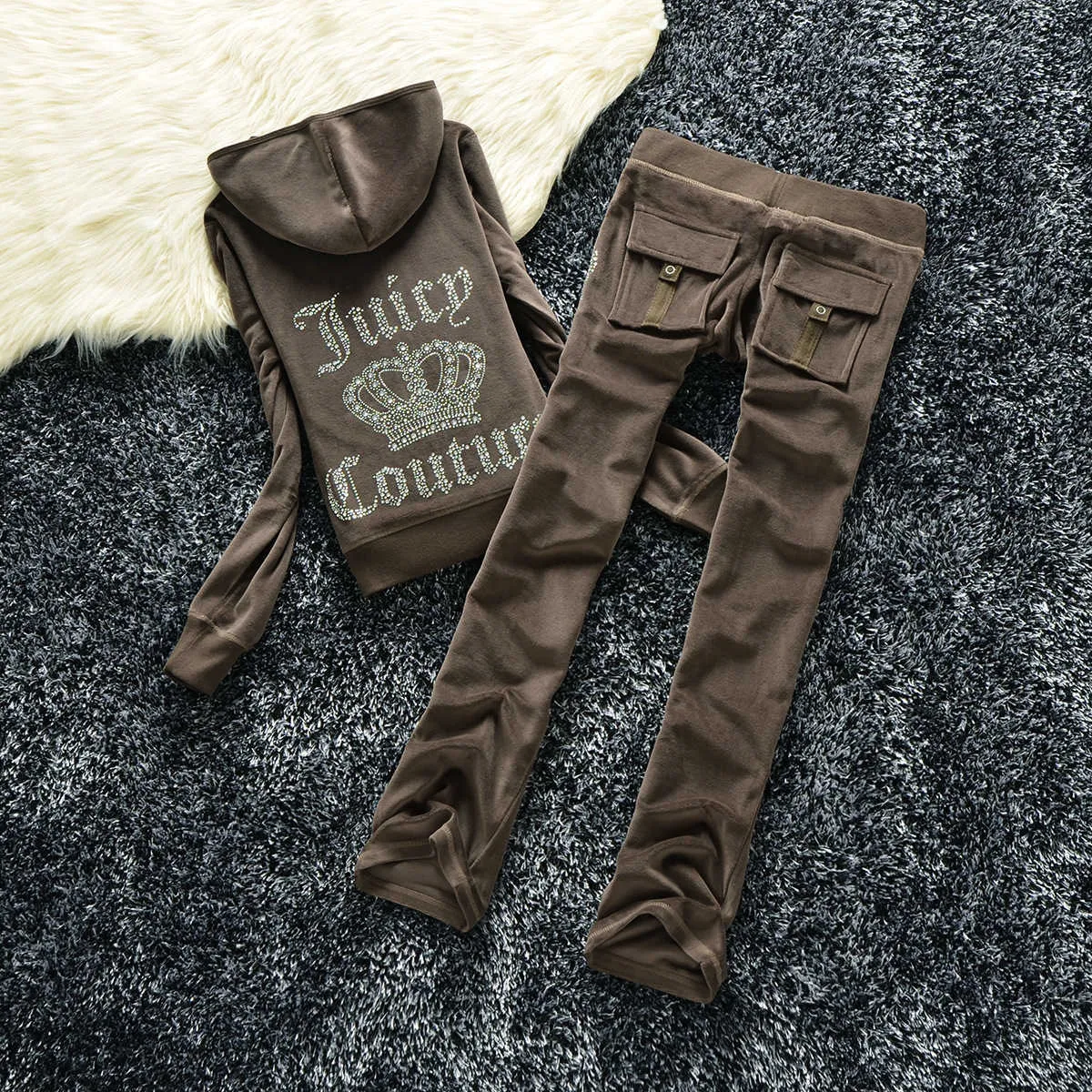 Juicy Coutoure Tracksuit Summer Brand Sying 2 Piece Set Velvet Velor Women Track Suit Hoodies and Pants Met Dreating Design 50ESS 138