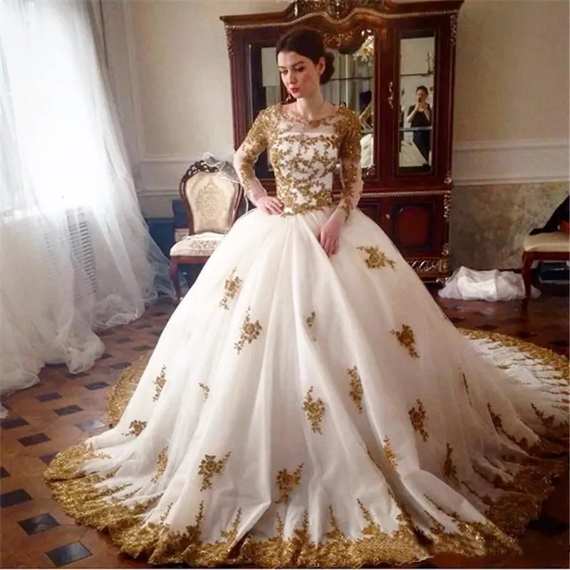 2022 Gold lace Applique Long Sleeve Beaded Ball Gown Wedding Dresses Organza Crew Long Train Wedding Gowns