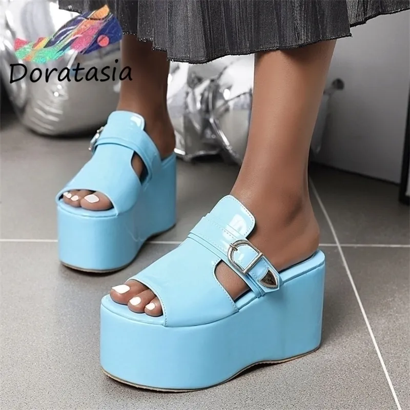 TASIA INS Platform Slides Summer High Wedges Slipper Daily Sweet Thick Bottom Shoes Woman Y200423 GAI