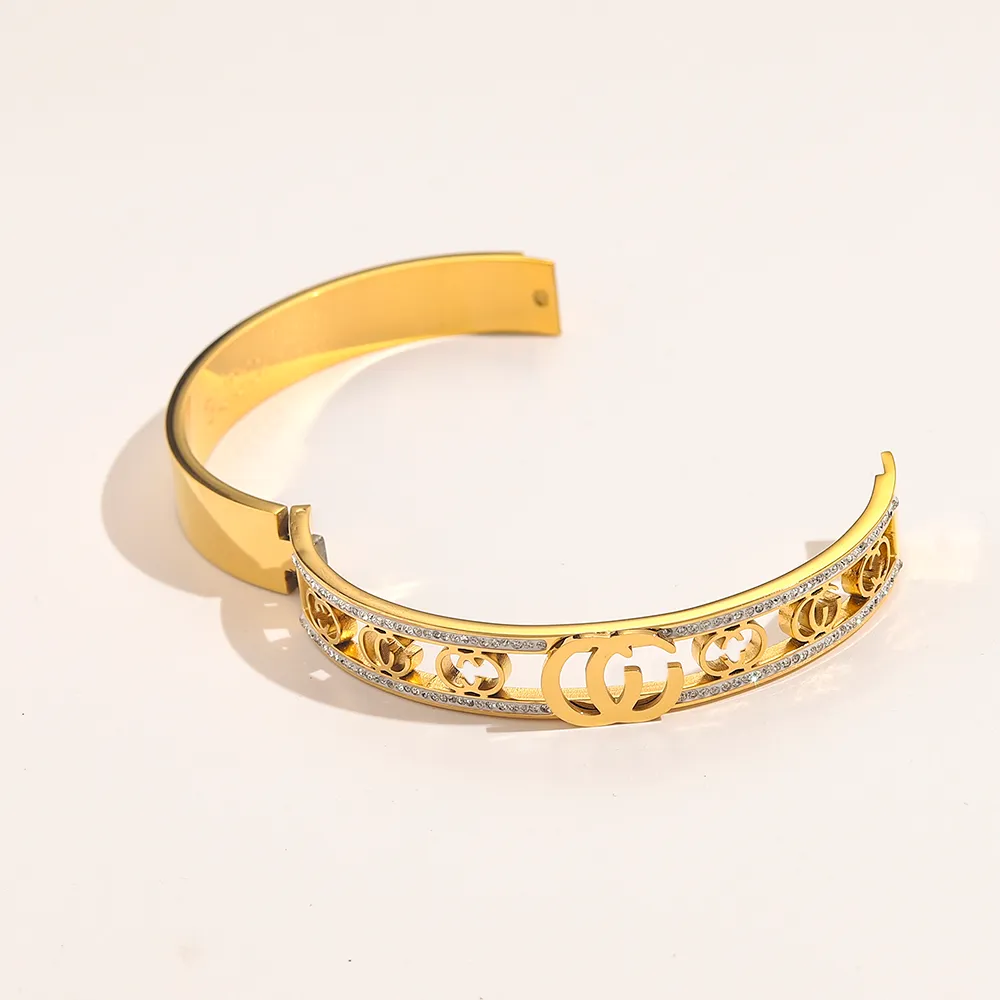 Partihandel Klassiska armband Kvinnor Bangle Luxury Designer Armband Crystal 18K Guldpläterad rostfritt stål Bröllopsälskare Gift Smycken ZG1463