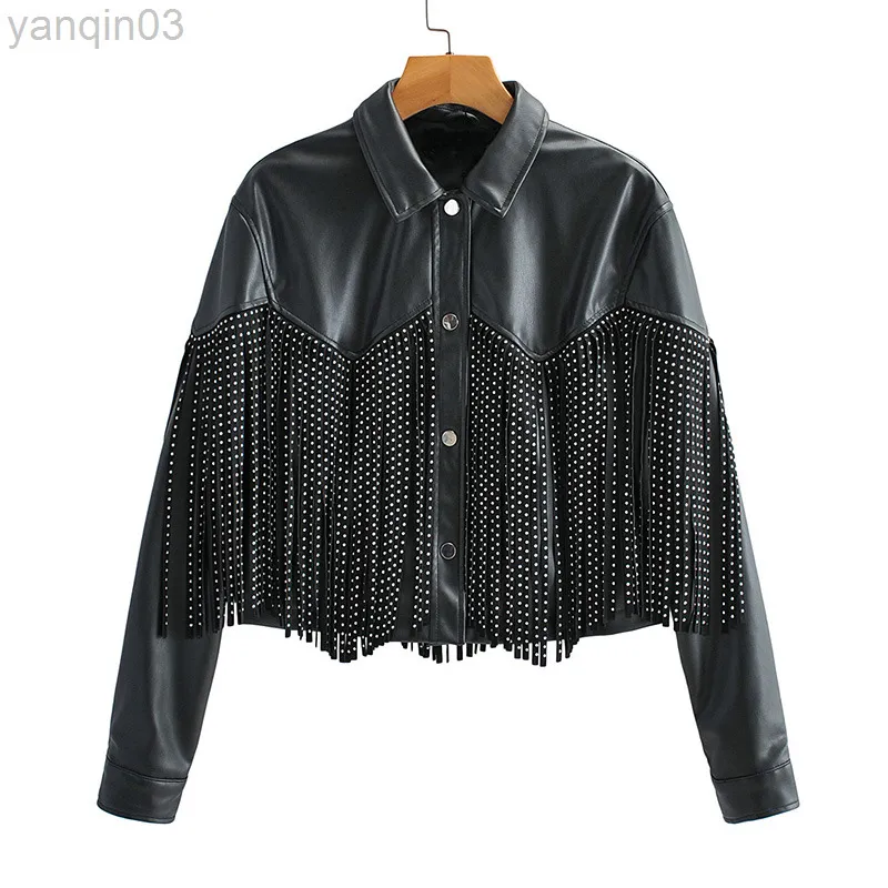 Autumn Winter Tassel Tassel Rivet Faux Leather Jackets Short Women Logo Moto Bike Soft PU Couather Casat Single Basted Outwear L220801