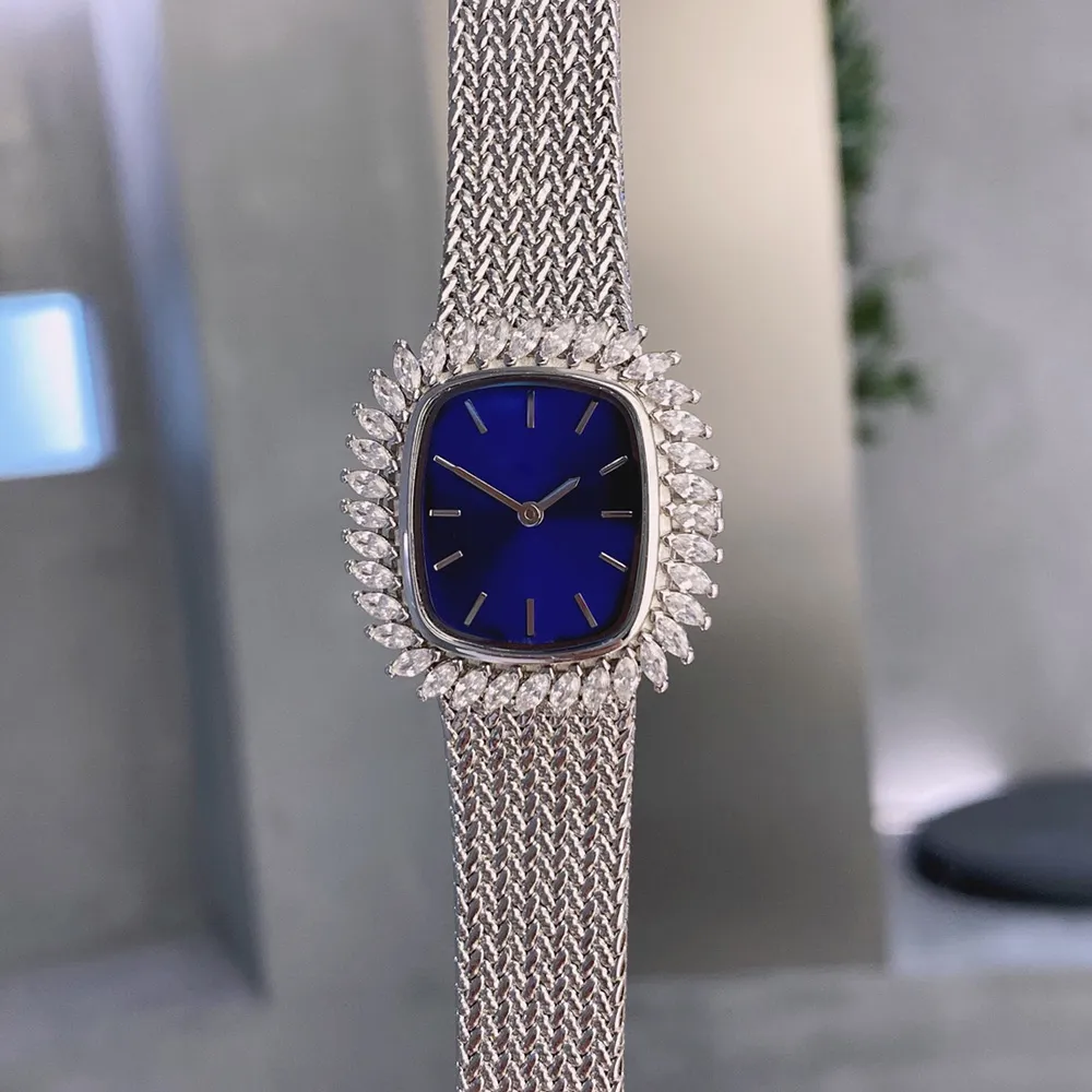 Kolor Diamond Ladies Watch Kwarcowe zegarki 30 mm 32 mm Wygodne bransoletka Drop Stone Rame Design Znakomita ręka na rękę Montre de Luxe