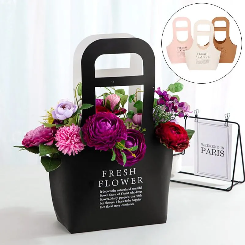 Presentförpackning Portabla blommorpapperslådor med handhållet Kraft Handbag Rose Bouquet Florist Packing PAGS FÖR VALENTINS DAGGIFT