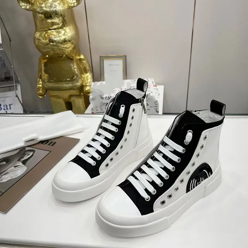 2022 Новые кроссовки для бега на открытые спортивные женские туфли Super Light Men Sneakers Sneakers для прогулок nhyuk00002