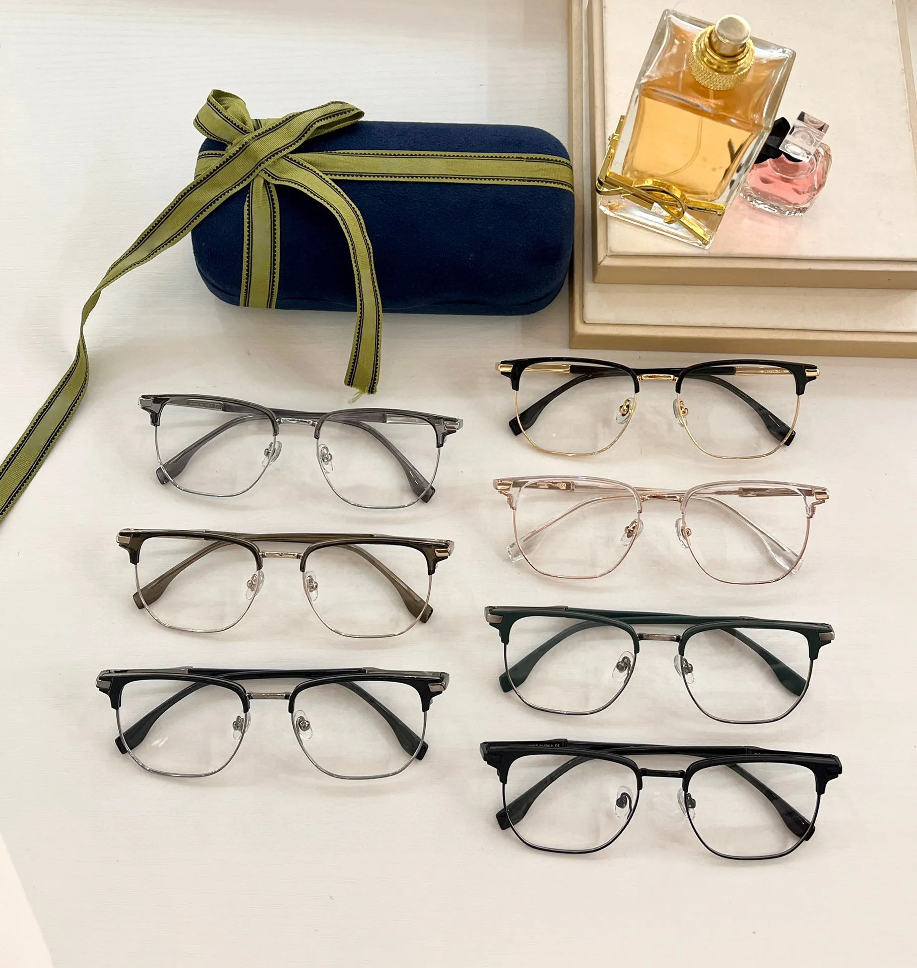 Mannen en vrouwen oogglazen frames bril met frame heldere lens heren en dames 1098 nieuwste verkopende mode herstellen oude manieren oculos de grau willekeurige matching box