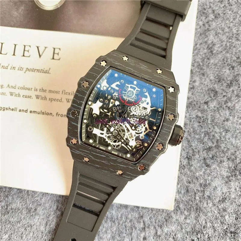 Homens de luxo esportes designer marca relógios esqueleto dial 43mm quartzo relógios de pulso moda silicone cinta multi cor militar an195t