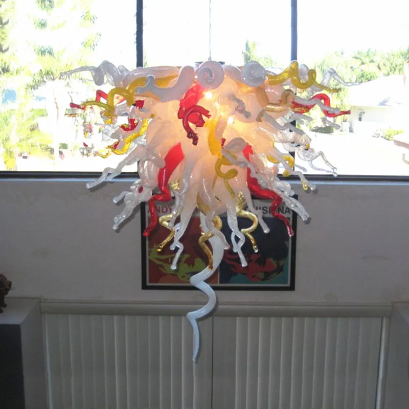 アメリカンスタイルのランプ吹きガラスペンダントライトクリエイティブアートの装飾ダイニングルームベッドルームランプレッドアンバーホワイトカラー60cm x 70cmのシャンデリア