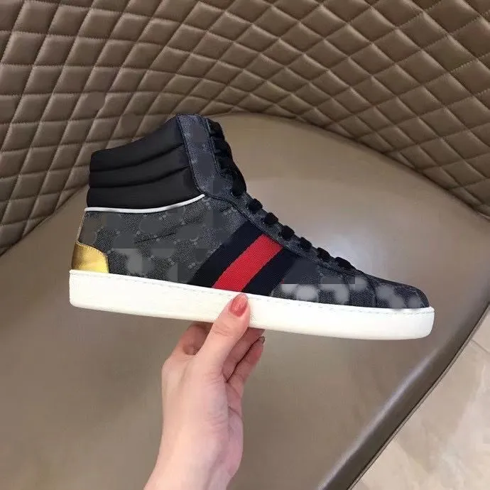 2022 Sapatos casuais de grife de designer letra de arco -íris impressa preto de luxo de luxo masculino para homens de streetwear rápido ship adsadadasdasdaasd 081