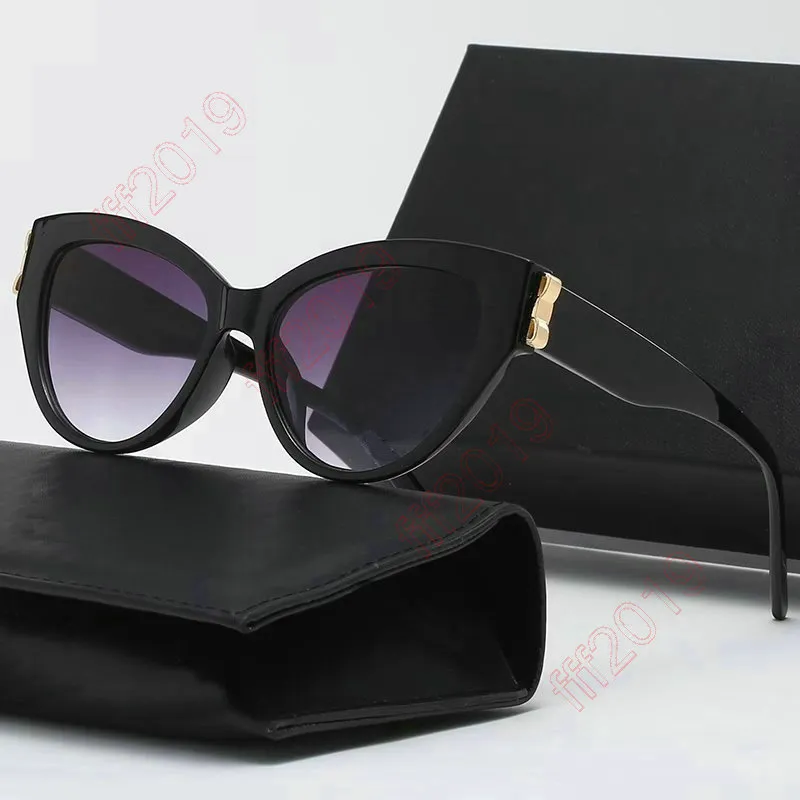 Rendez-vous Carré Lunettes De Soleil Cat Eye Lunettes De Soleil Femmes Mode De Luxe Carré Lunettes De Soleil Femme Chaîne En Métal Temples Petit Cadre Noir Violet Oculos De Sol