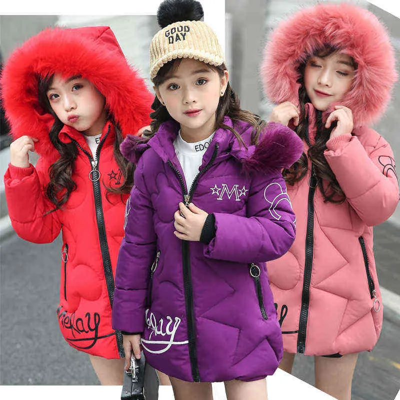 冬の太いティーンエイジャーの女の子ウィンドブレイカージャケットは、女の子の毛皮の襟とベルベットの長いスタイルのアウターウェアJ220718のための温かいフード付きジャケットを保持します