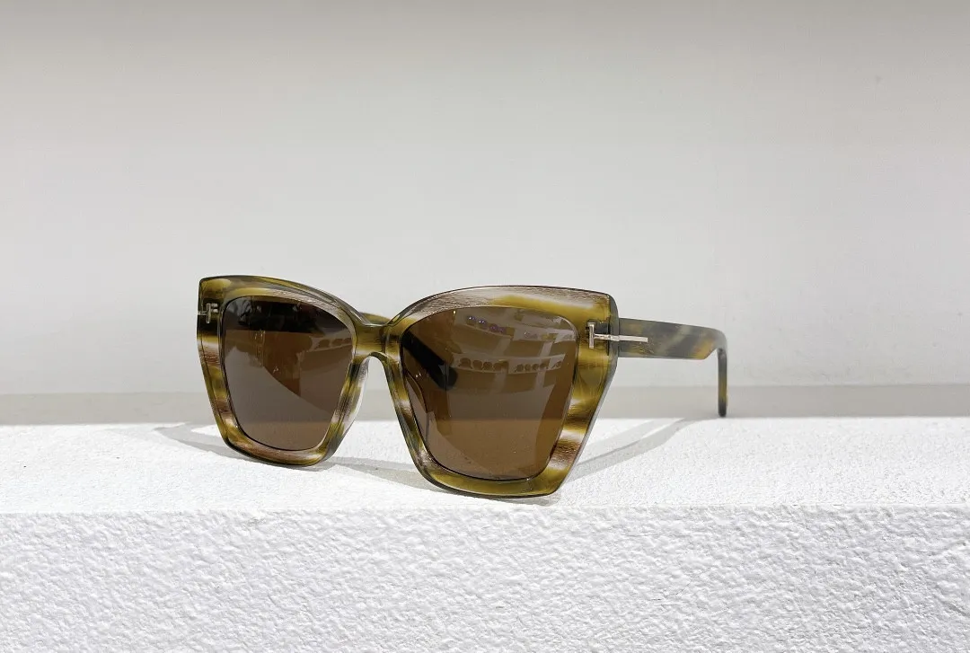 نظارة شمسية للرجال نساء الصيف 920 نمط مضاد للفرقة الرجعية لوحة كاملة الإطار مربع أزياء النظارات مربع عشوائي