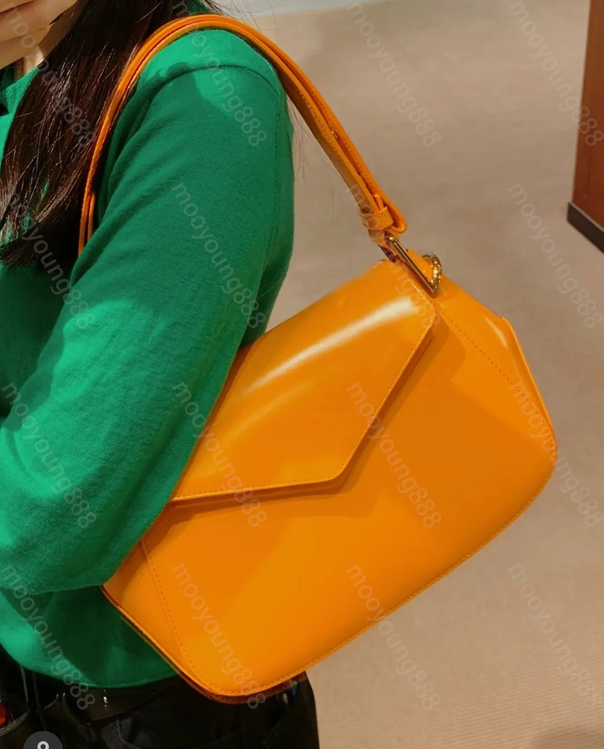 Top Tier 10A Qualidade Luxuri Digners 28cm Toyin Hobo Bolsa Média Feminina Bolsa De Couro Real Classic Flap Bolsa Acolchoada Bolsa Laranja Alça De Ombro Bolsa Com BoxPFK5