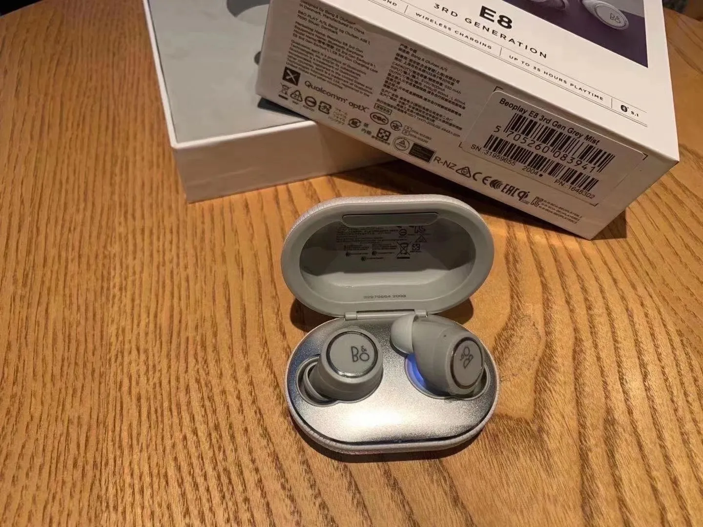BO BeoPlay E8 30 In Ear Bluetooth Earphones Wireless Headphones