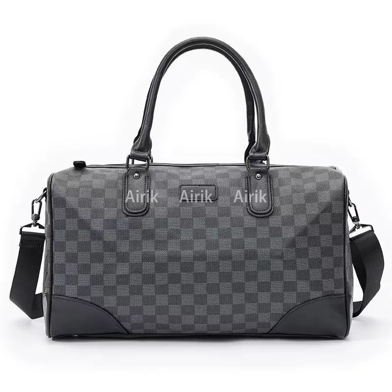 Mode Mens Travel Bags Womens Luxurys Designers Duffels Bag stor kapacitet rullande mjukkantad resväska Duffel Purse med Shoule237W