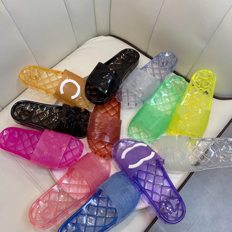 12 couleurs transparentes diamant semelles femmes pantoufles pour hommes concepteurs sandaux de gel￩e claire glissades de plage d'￩t￩ plate-forme mules glissa