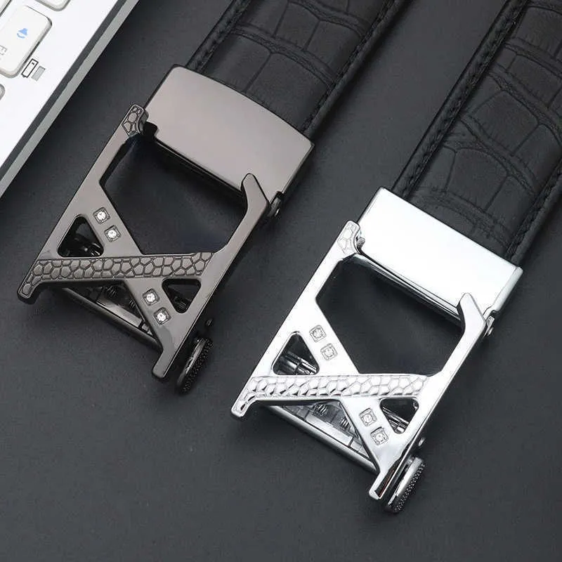 Belt de couro masculino de luxo clássico por atacado Cinturão de couro novo de alto grau Automático Buckle Diamond Inclaid Letter Famous Brand Designer