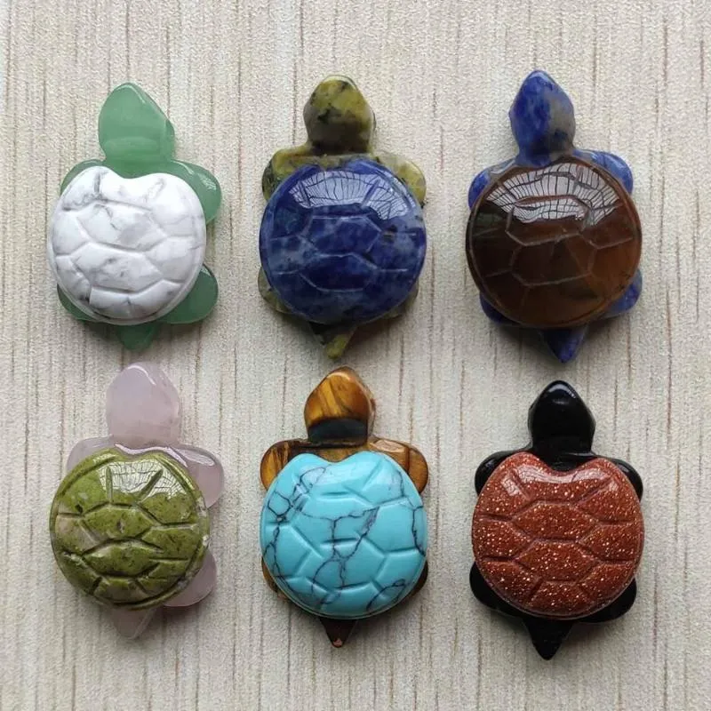 Naszyjniki wisiorek moda kamień naturalny rzeźbione 2 kolory Uroki żółwia wisiorki do biżuterii wytwarzają hurtowe 2pcs/los